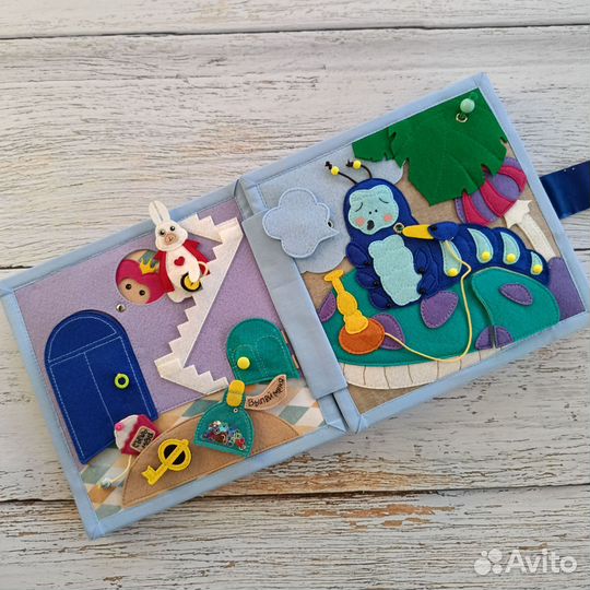 Алиса в стране чудес. Книга из фетра