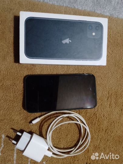 iPhone 11, 64 ГБ