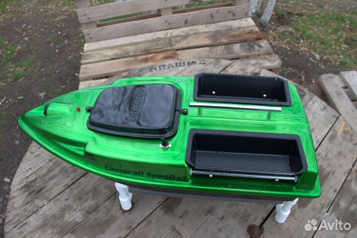 Карповый кораблик CamaraD с глубиномером