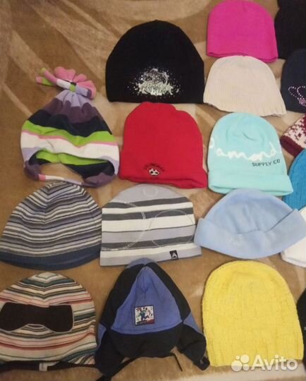Шапки разных размеров и фасонов