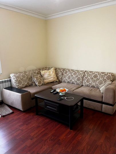 2-к. квартира, 48 м², 1/3 эт.