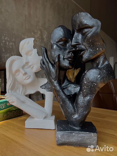 Гипсовая фигура пара