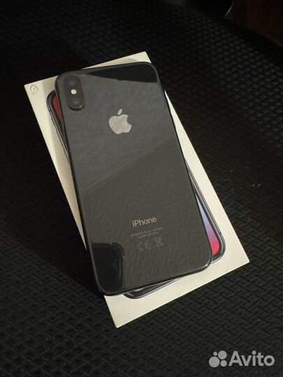 iPhone X, 64 ГБ