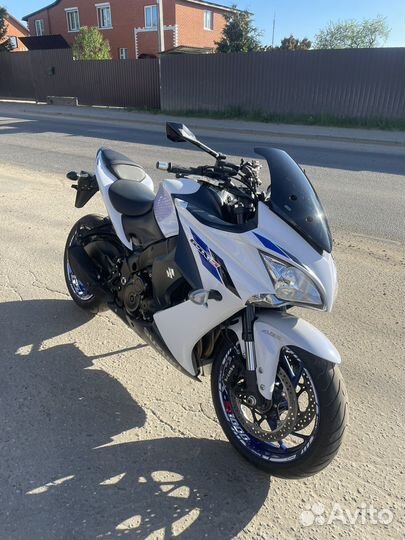 Suzuki gsx s1000f