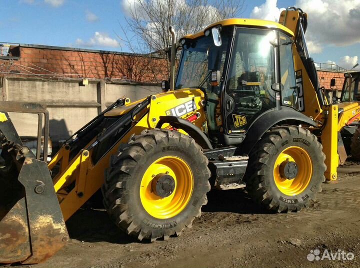 Эксковатор погрузчик