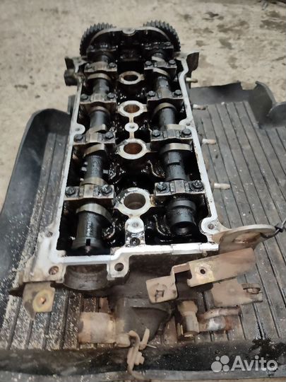 Головка блока цилиндров Mazda Familia 1998 ZL