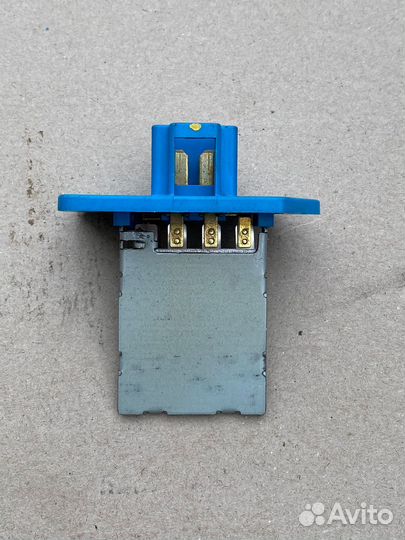 Резистор печки LADA Granta