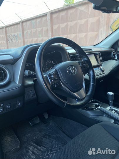 Toyota RAV4 2.0 CVT, 2016, 251 600 км