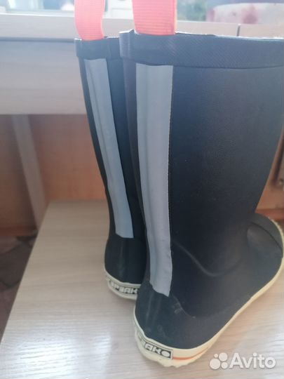 Резиновые сапоги
