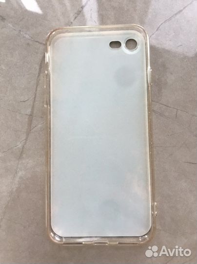 Чехол на iPhone 7