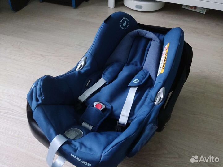 Автолюлька автокресло 0+ maxi cosi cabriofix