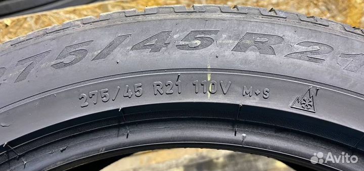 Pirelli Scorpion Winter 275/45 R21