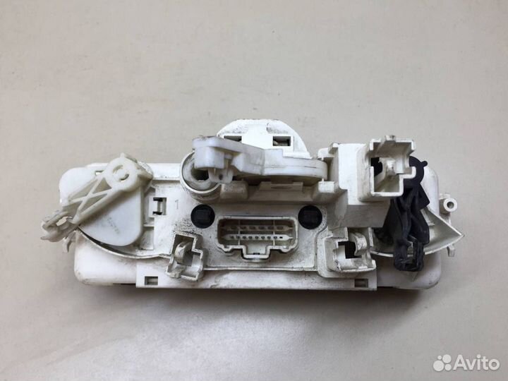Блок управления отопителем Renault Megane 2 2002-2