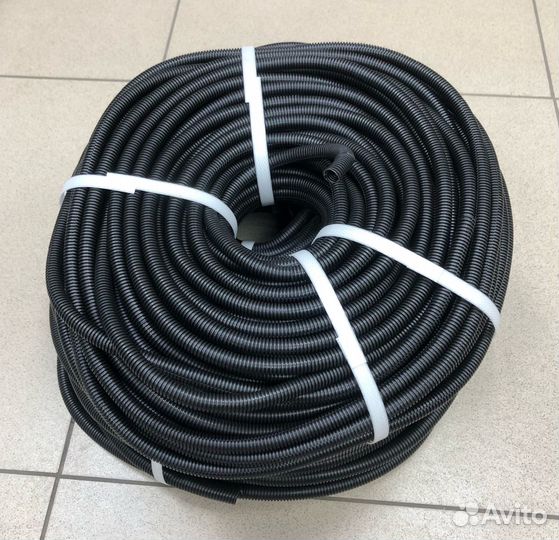 Труба гофрированная автомобильная с разрезом