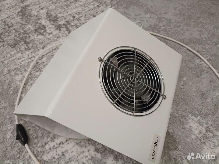 Маникюрный настольный пылесос emil X2