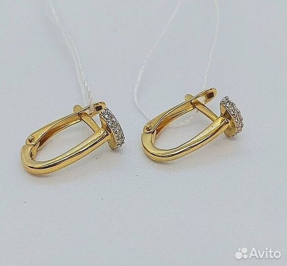 Золотые серьги с камнем