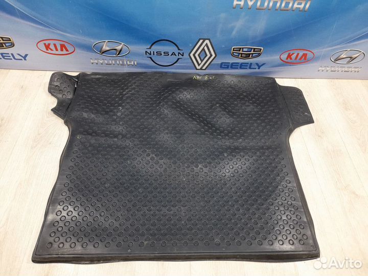 Коврик Ковер в багажник Пол Renault logan