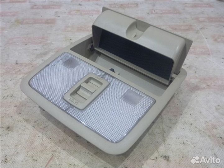 Плафон салонный передний Toyota Rav4 ACA30 1azfe