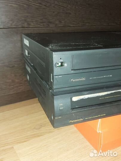 Видеомагнитофон panasonic