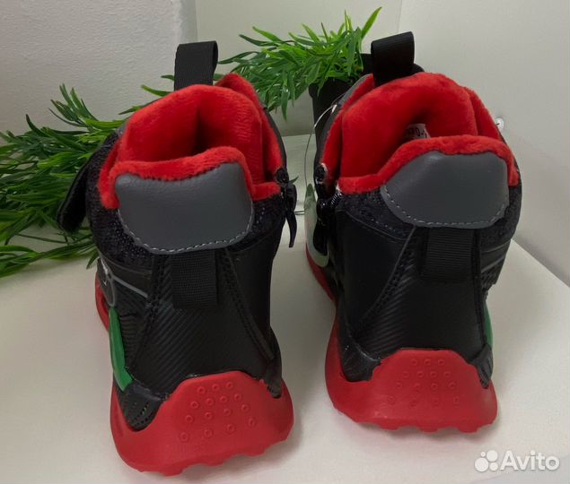 Детские ботинки
