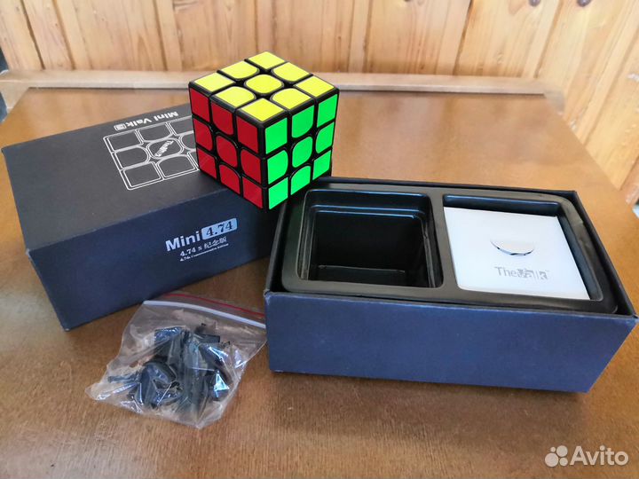 Кубик QiYi MoFangGe 3x3x3 Valk 3 mini