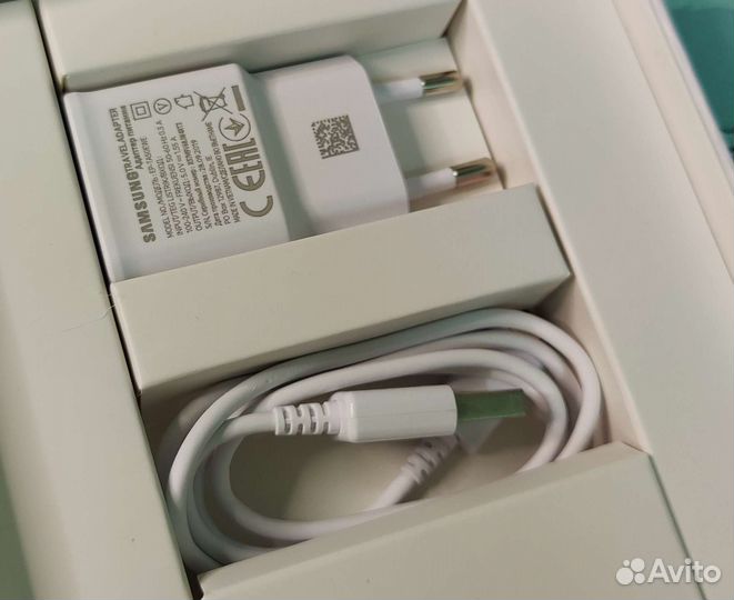 Планшет Samsung Galaxy Tab A 8.0 32Gb (SM-T295)