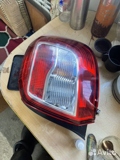 Фара задняя правая renault sandero 07/10/14
