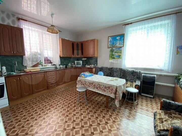 Коттедж 177 м² на участке 15 сот.