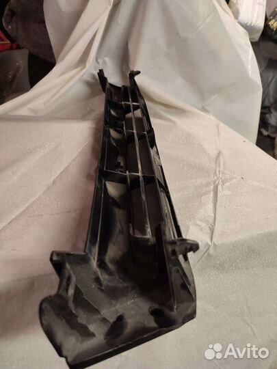 Решетка радиатора toyota caldina 195 куз 1996 г