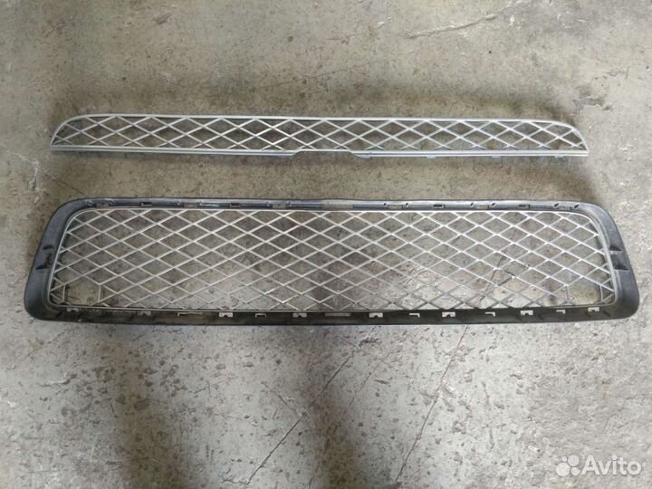 Решетка в бампер бмв Х5 Е70