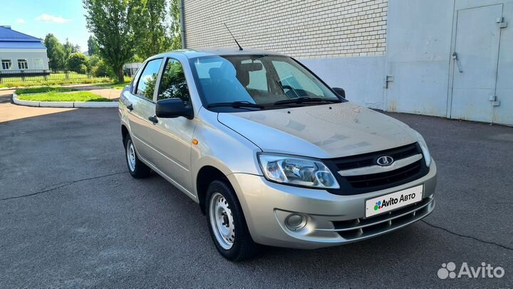 LADA Granta 1.6 МТ, 2013, 92 200 км