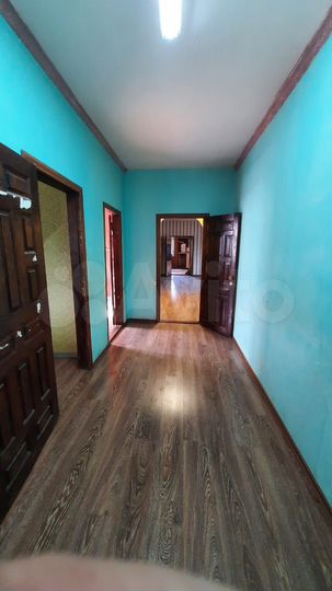 Коттедж 210 м² на участке 14 сот.