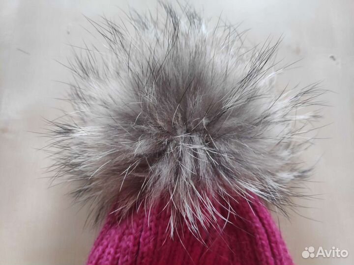 Новая шапка с натуральным помпоном