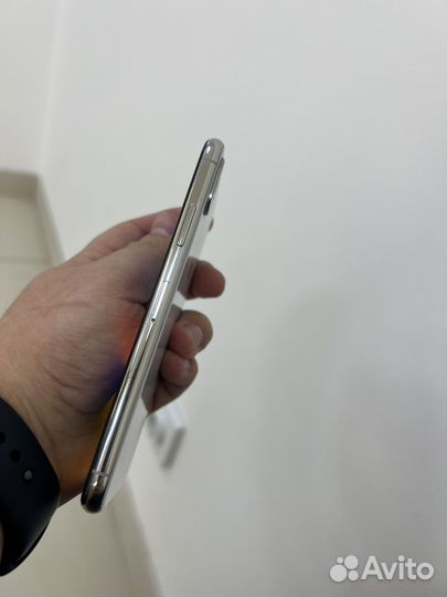 iPhone X, 64 ГБ