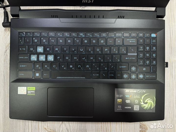 Игровой Ноутбук MSI Bravo 15 C7VE-037XRU