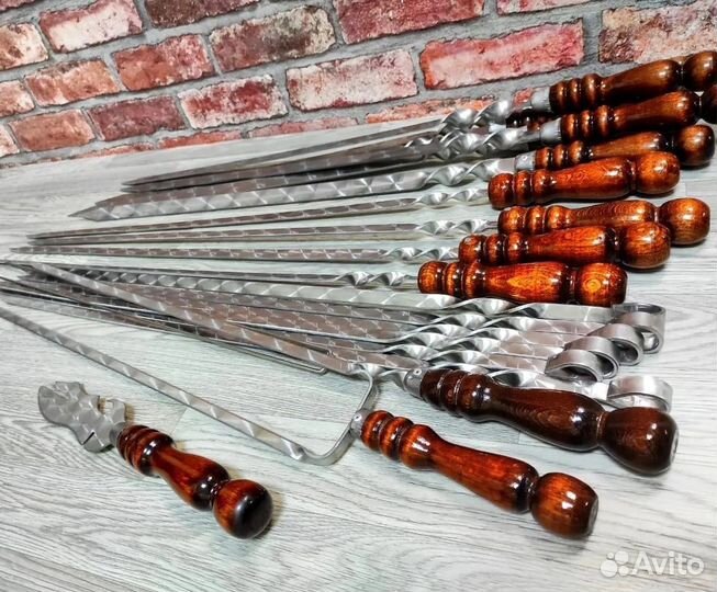 Шампур с деревянной ручкой новый (шампура) 40-55см