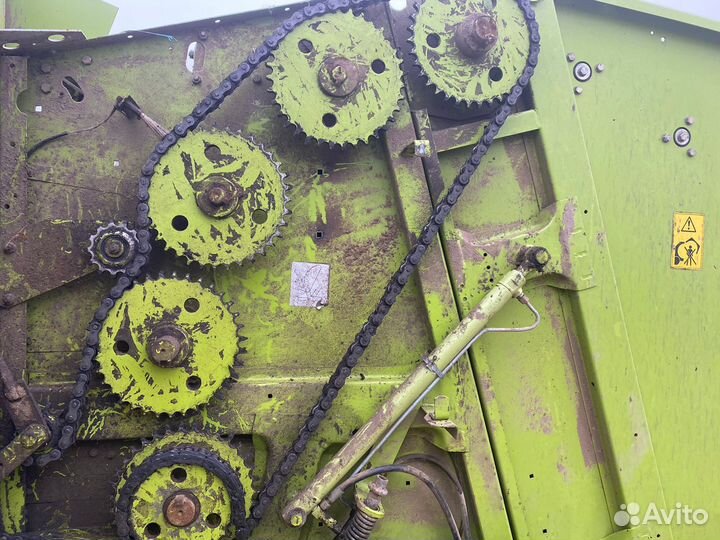 Пресс-подборщик Claas Rollant 46, 2001