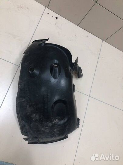 Локер передний правый (передняя часть)