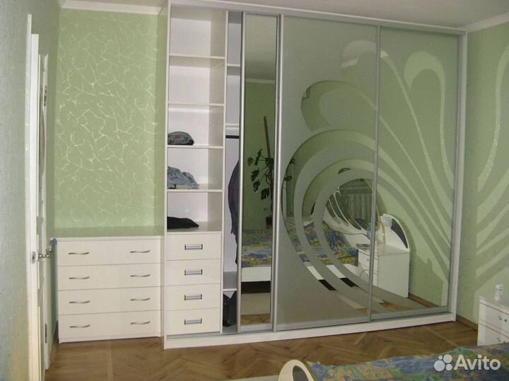 Шкаф стенка