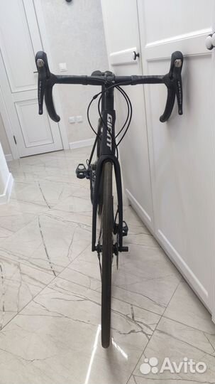 Шоссейный велосипед Giant TCR Advanced 1 Disc 2021