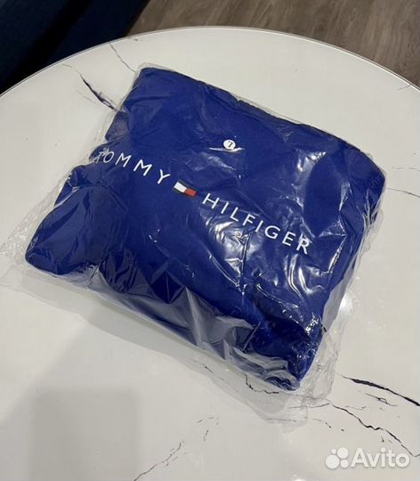 Спортивный костюм tommy hilfiger новый