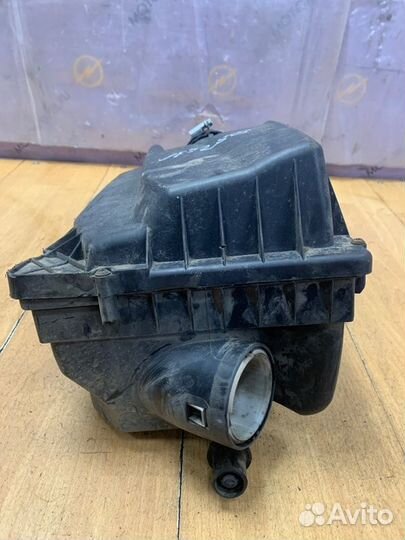 Корпус воздушного фильтра Opel Astra H Z18XER