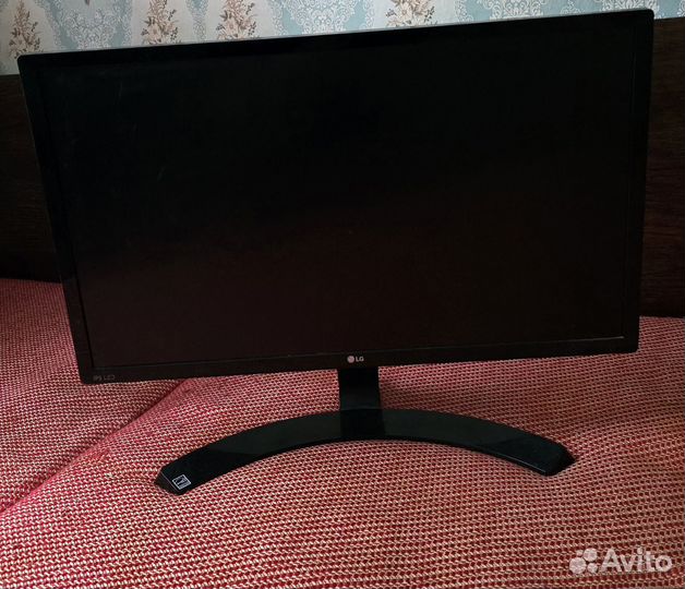 Монитор LG 24 дюйма