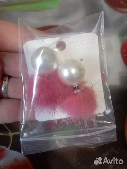 Новые Серьги-гвоздики из меха розовые