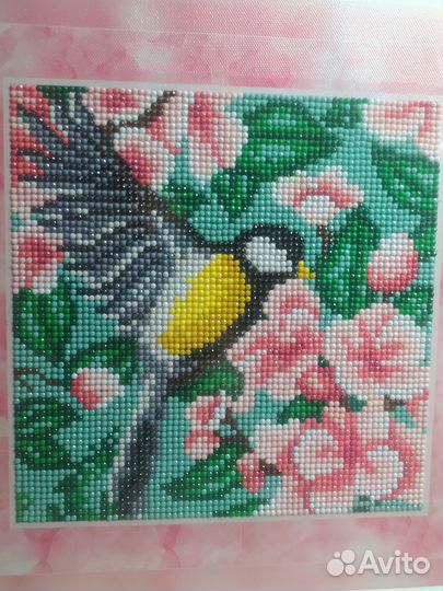 Картина из страз, торг уместен