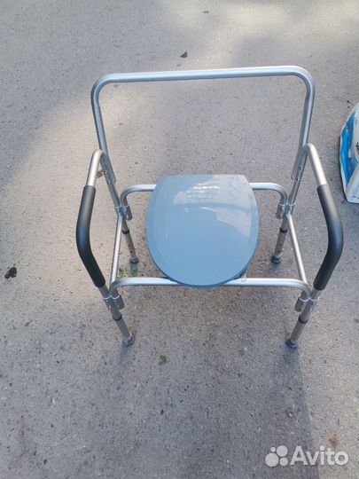 Санитарный стул туалет