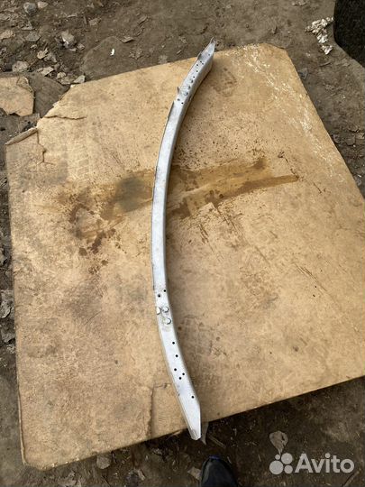 Усилитель бампера Bmw 7 F01/F02 передний