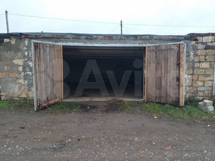 Гараж, > 30 м²