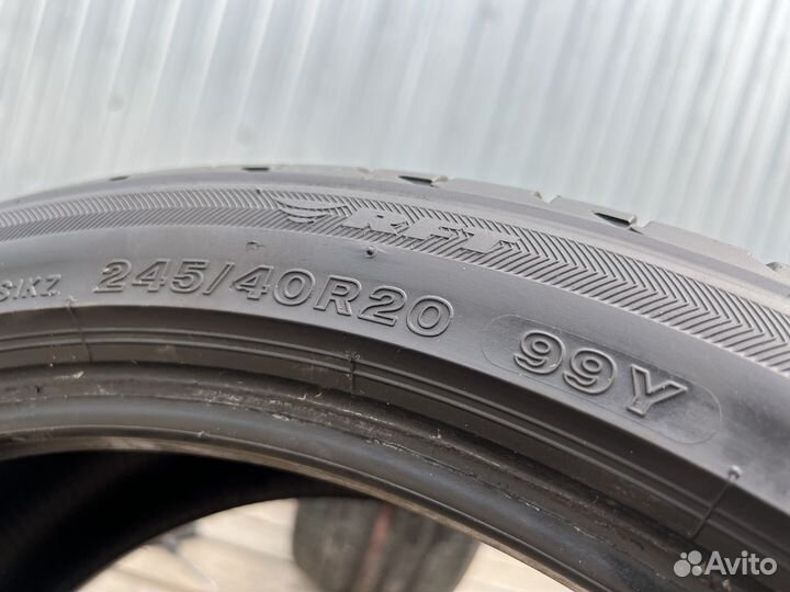 Bridgestone Potenza S001 245/40 R20