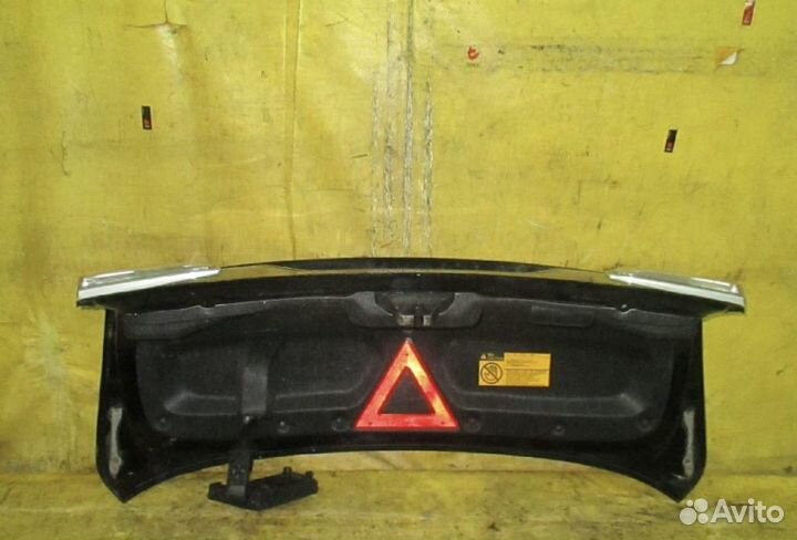 Крышка багажника toyota crown grs202